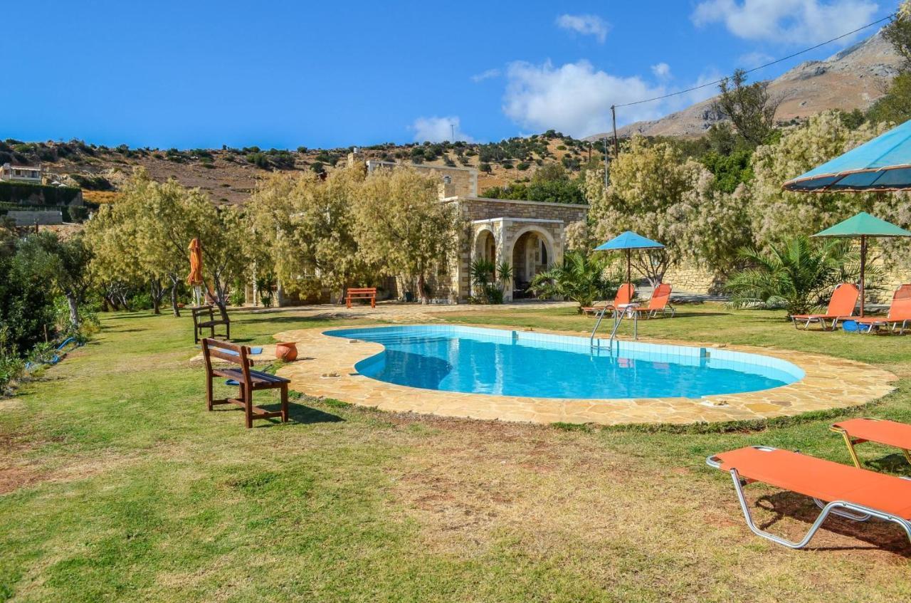 Petra-Mare 8 Villa Akoumia Екстериор снимка