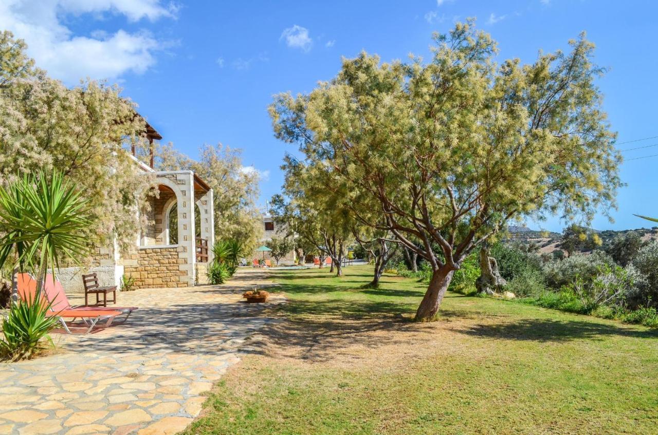 Petra-Mare 8 Villa Akoumia Екстериор снимка