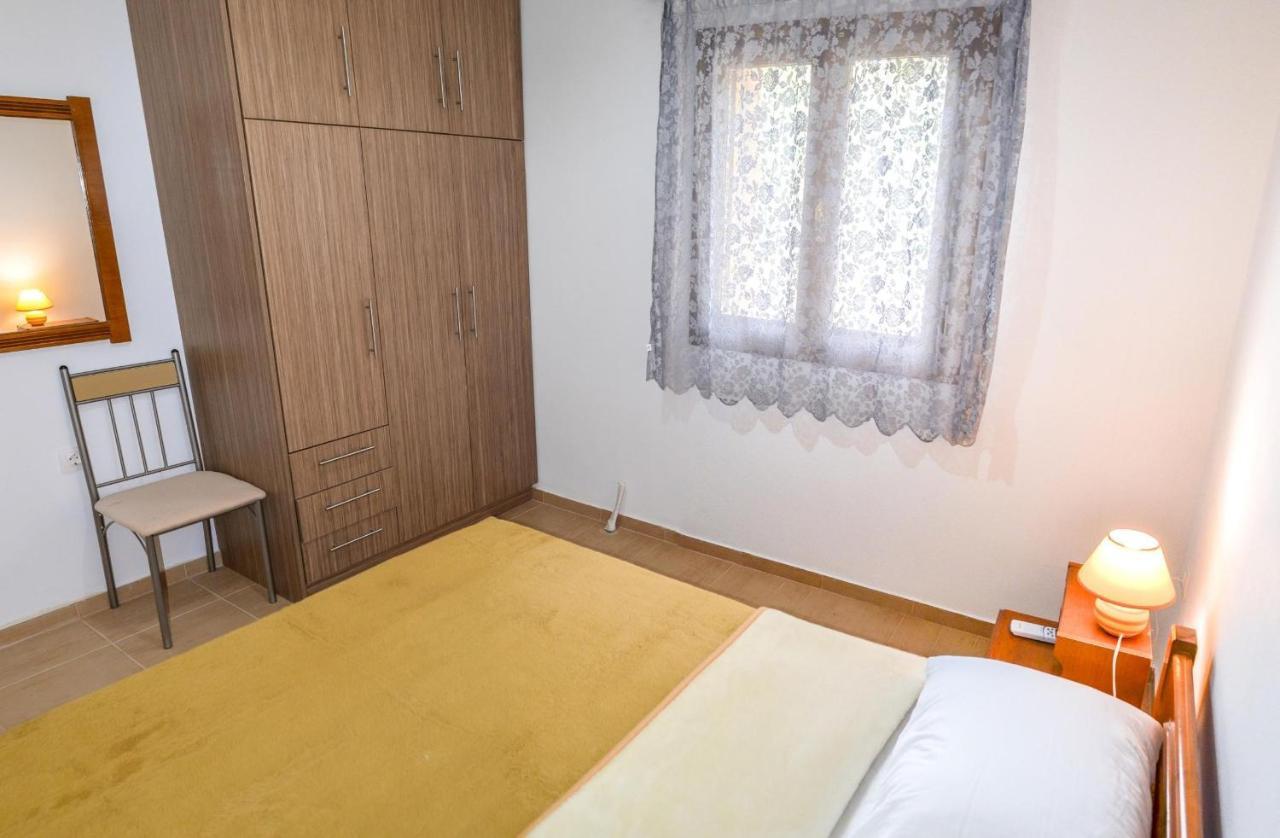 Petra-Mare 8 Villa Akoumia Екстериор снимка